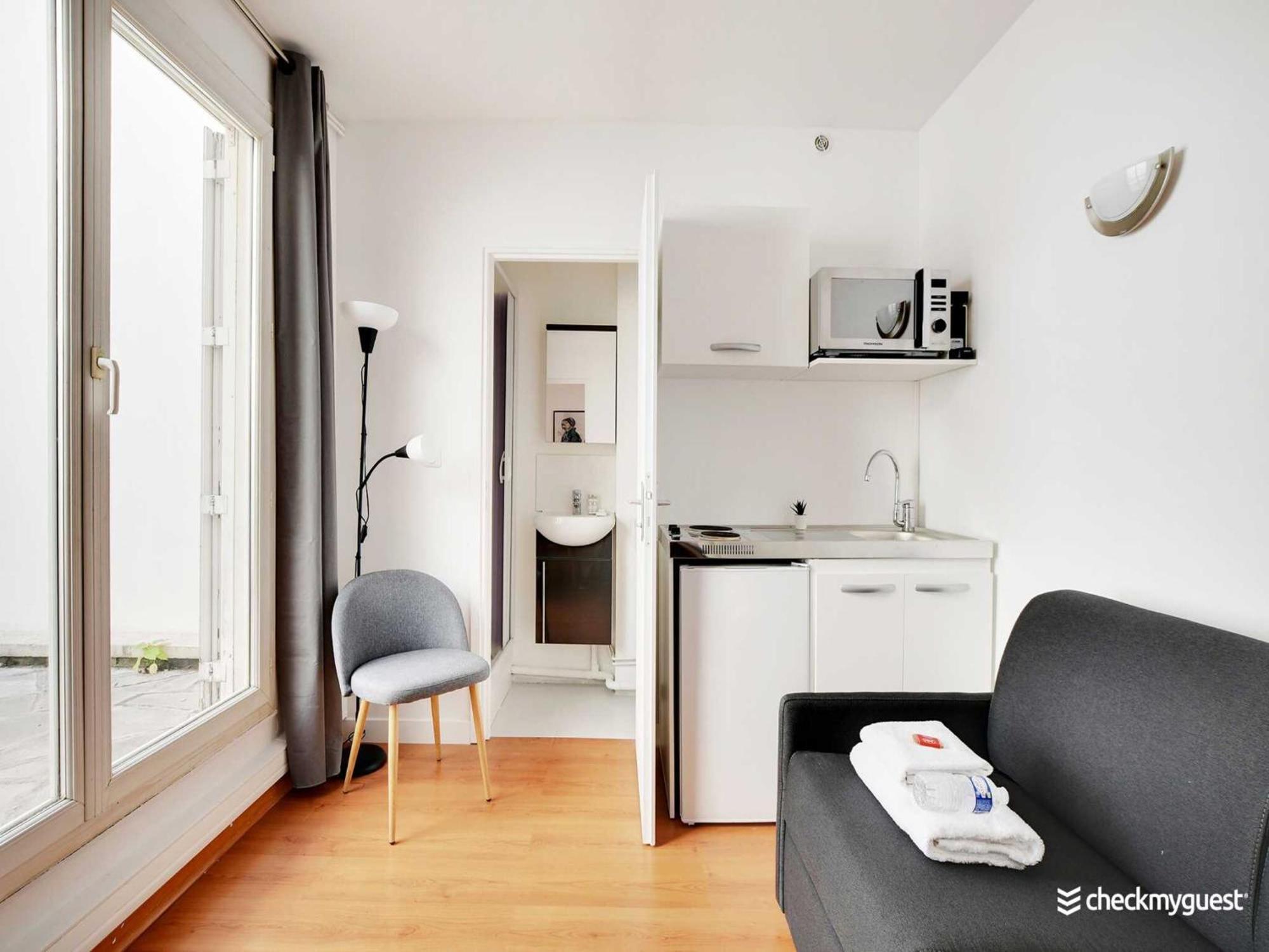 Cosy 2p Parc Expositions 15eme Arr 5 *